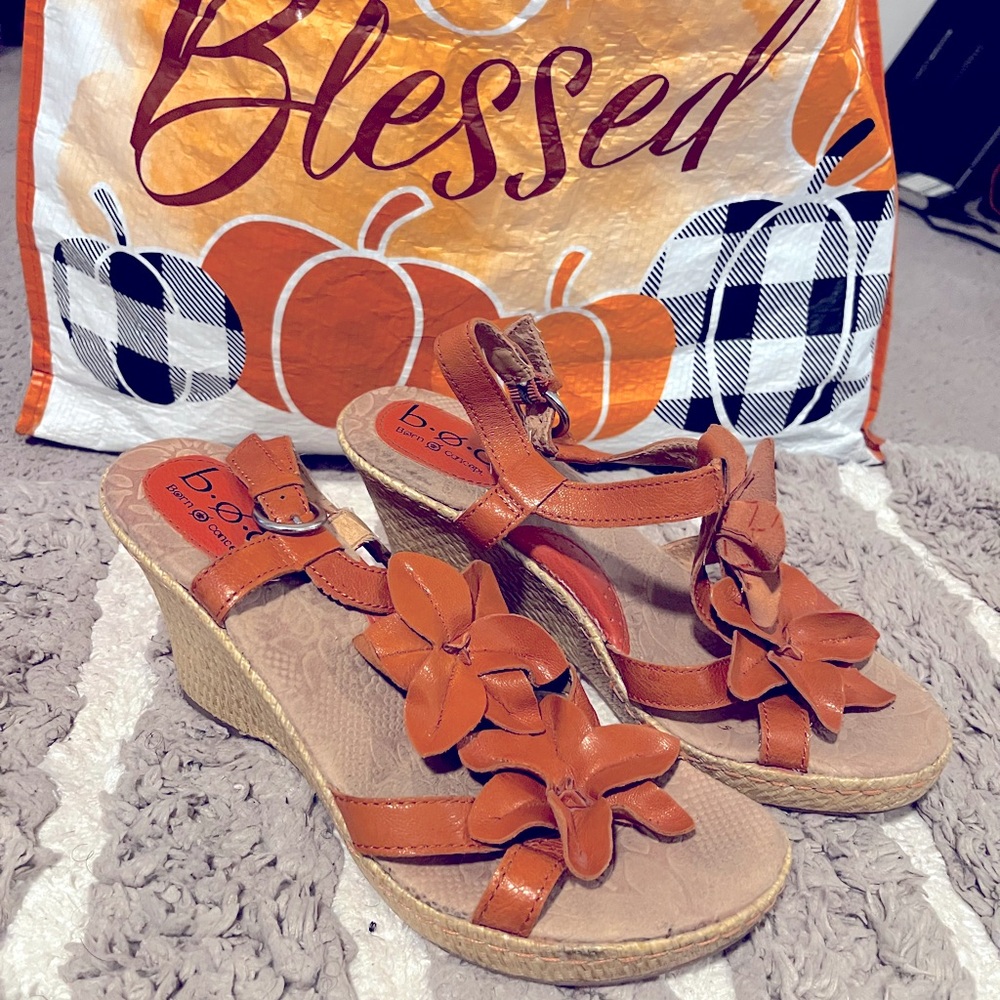 Free with any other pair of shoes! Just add them to a bundle and make an offer!